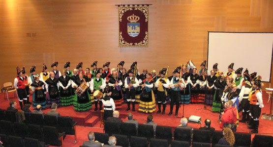 Actuación do Coro Tradicional Cantares do Brión